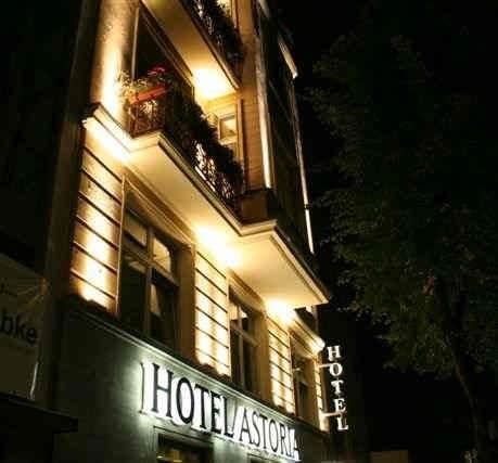Partner Astoria Hotel 3*